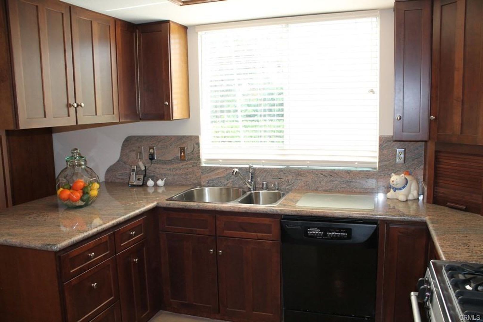 This incredible 4 bedroom single level home with private GATE entry – photo 5