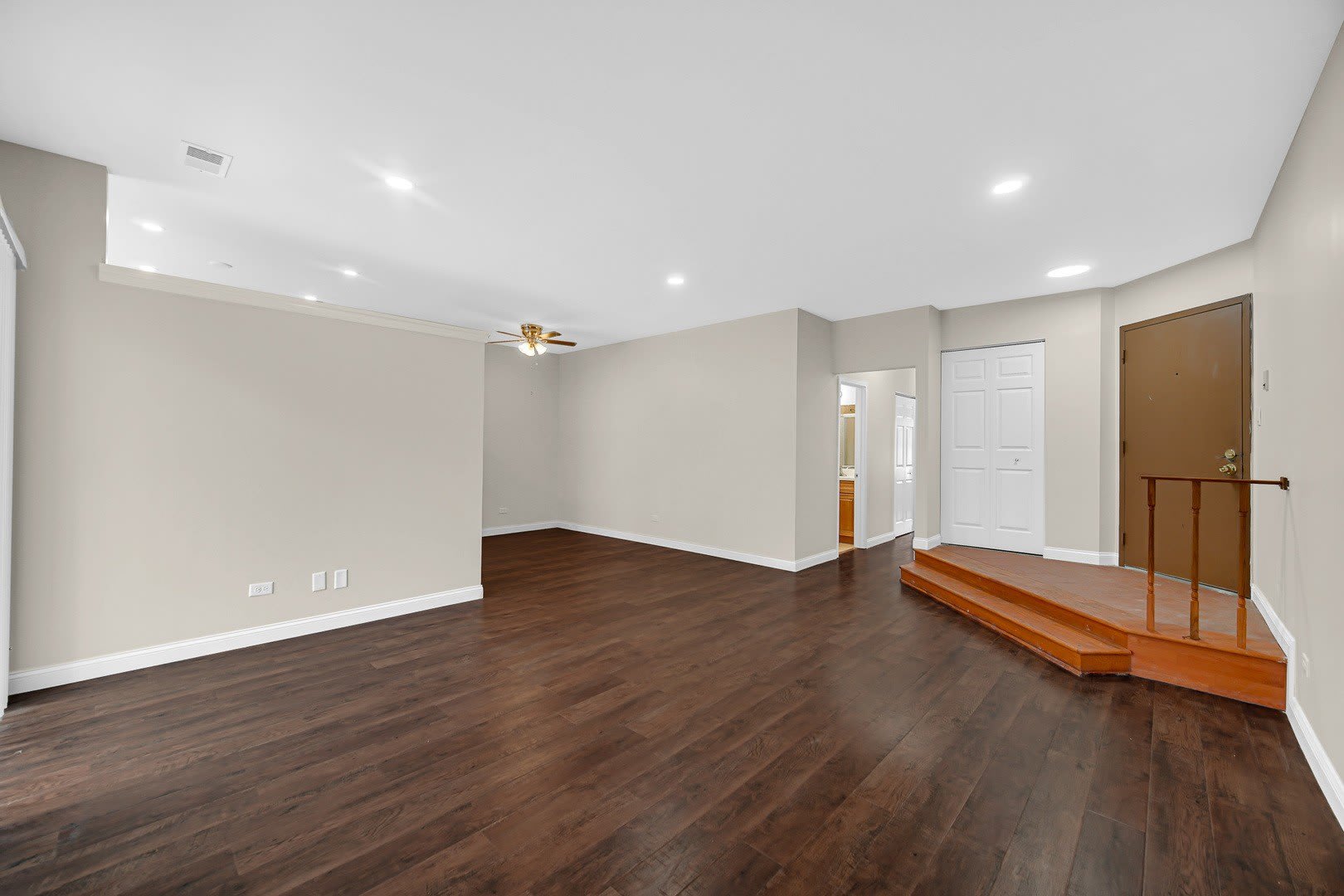 1661 Commodore Court – photo 4