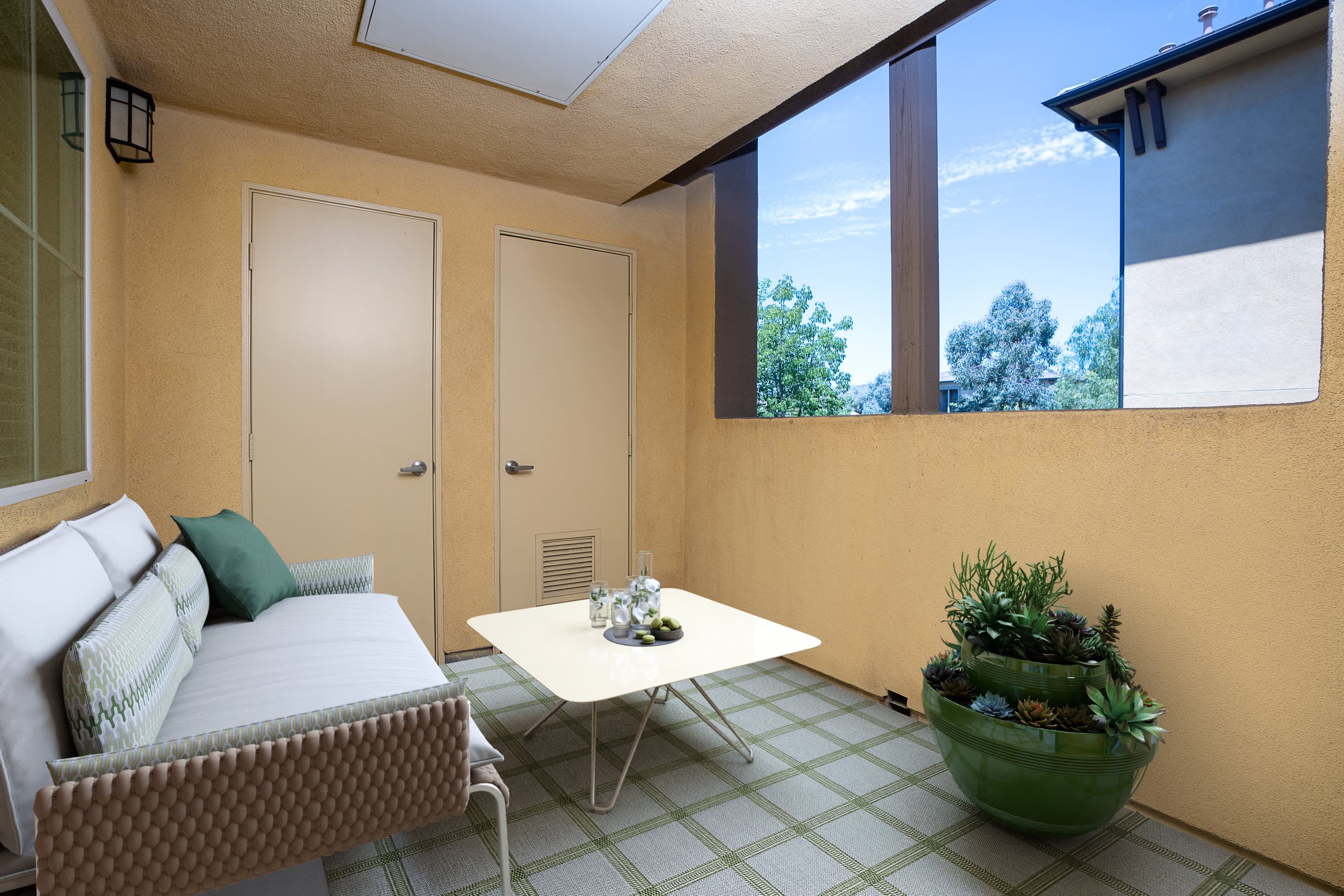 La Verne Village Luxury Apartment Homes – photo 3