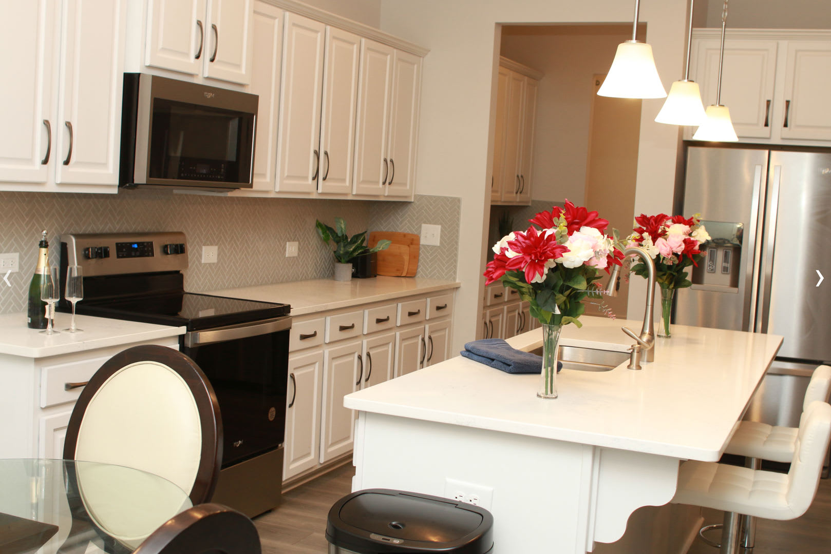Room in 8 Bedroom Home at Grace Ln – photo 4