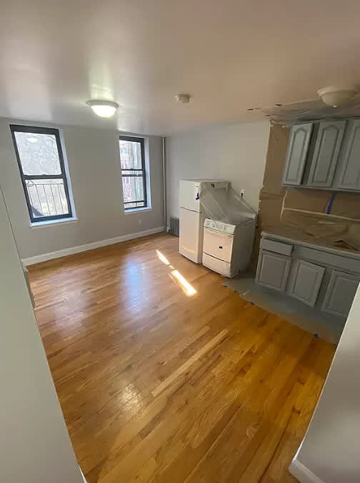 160 Stanton St – photo 2