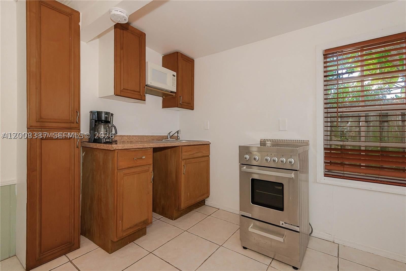 1611 Fletcher St – photo 4