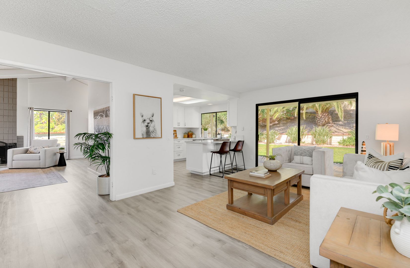4bd/2ba Single Story Home In Hennie Hills Oceanside! – photo 1