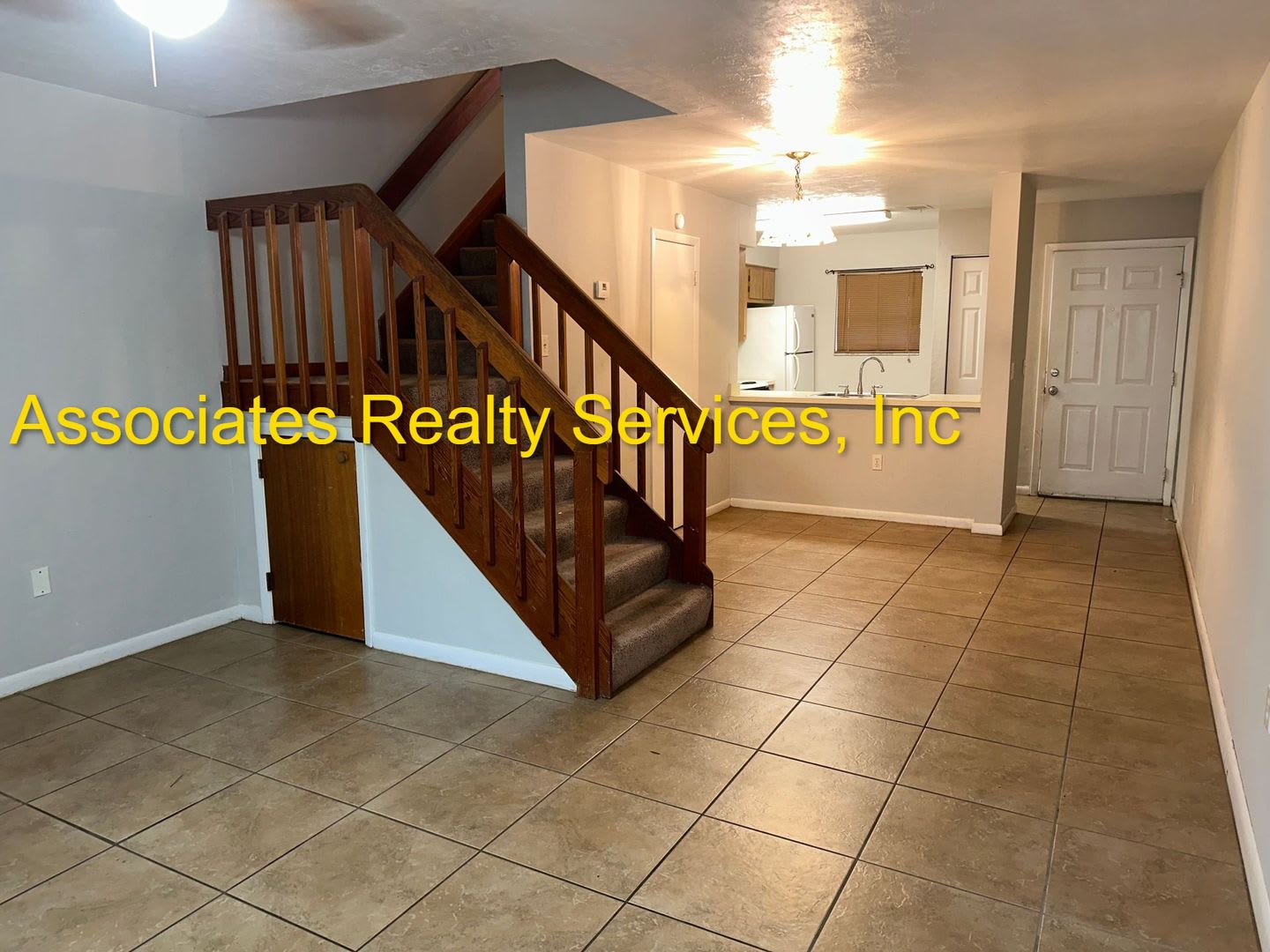 2 Br/ 2.5 ba- Available in December! THIS IS A SUBLEASE! – photo 1