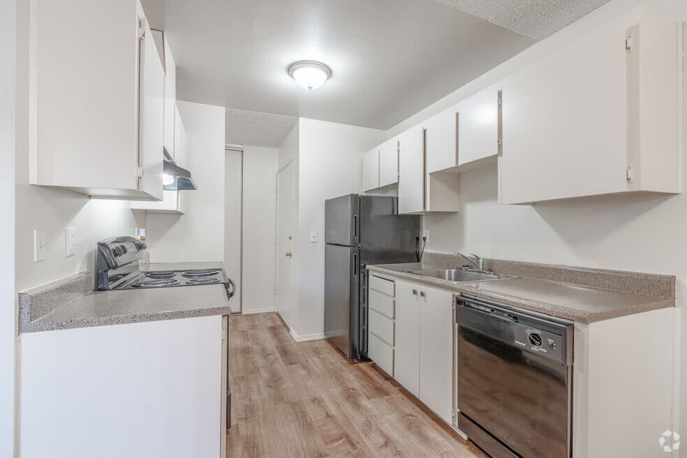 14070 Sw 112th Ave – photo 2
