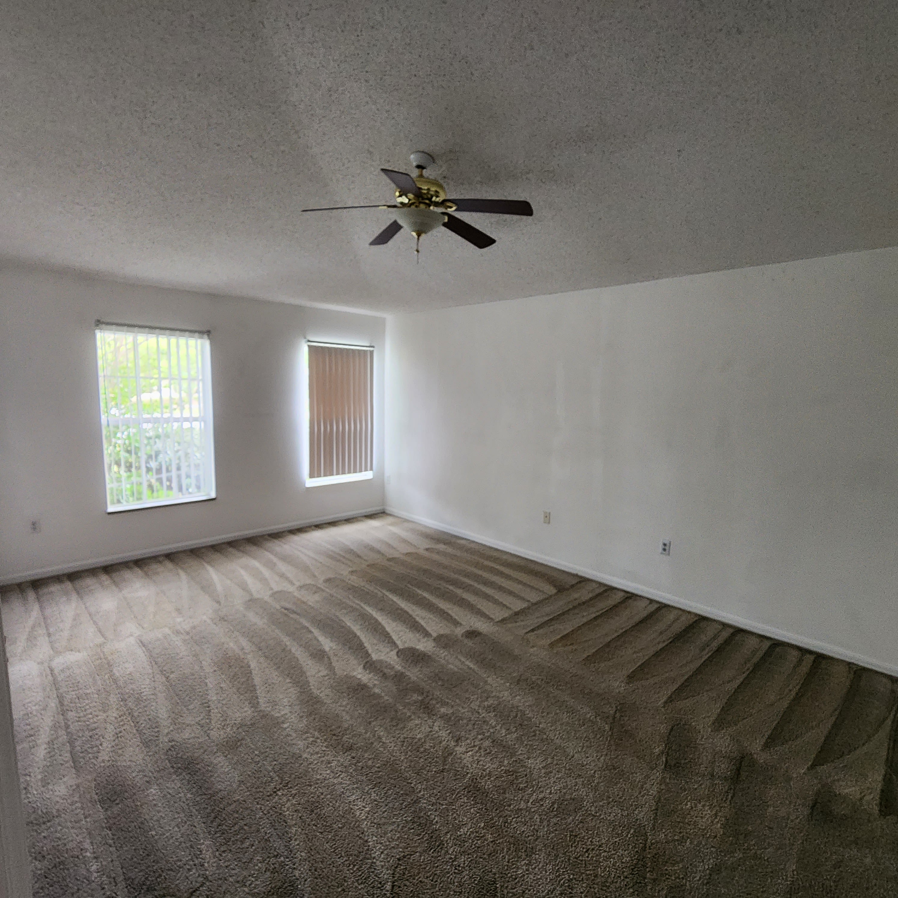 3197 Harrow Rd – photo 4