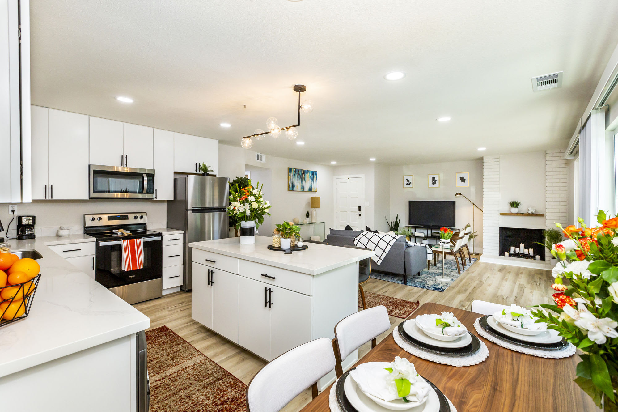 Westlake Apartments – photo 2