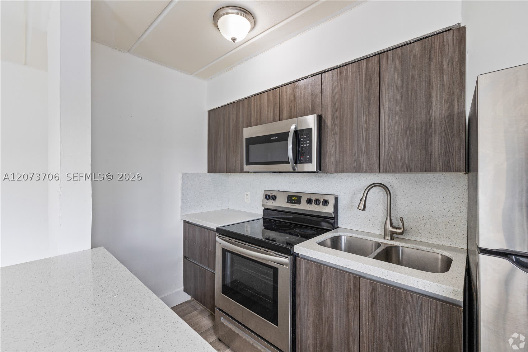 734 NW 80th St – photo 3