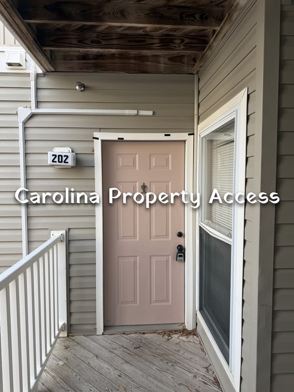 1401 Collegiate Circle – photo 2