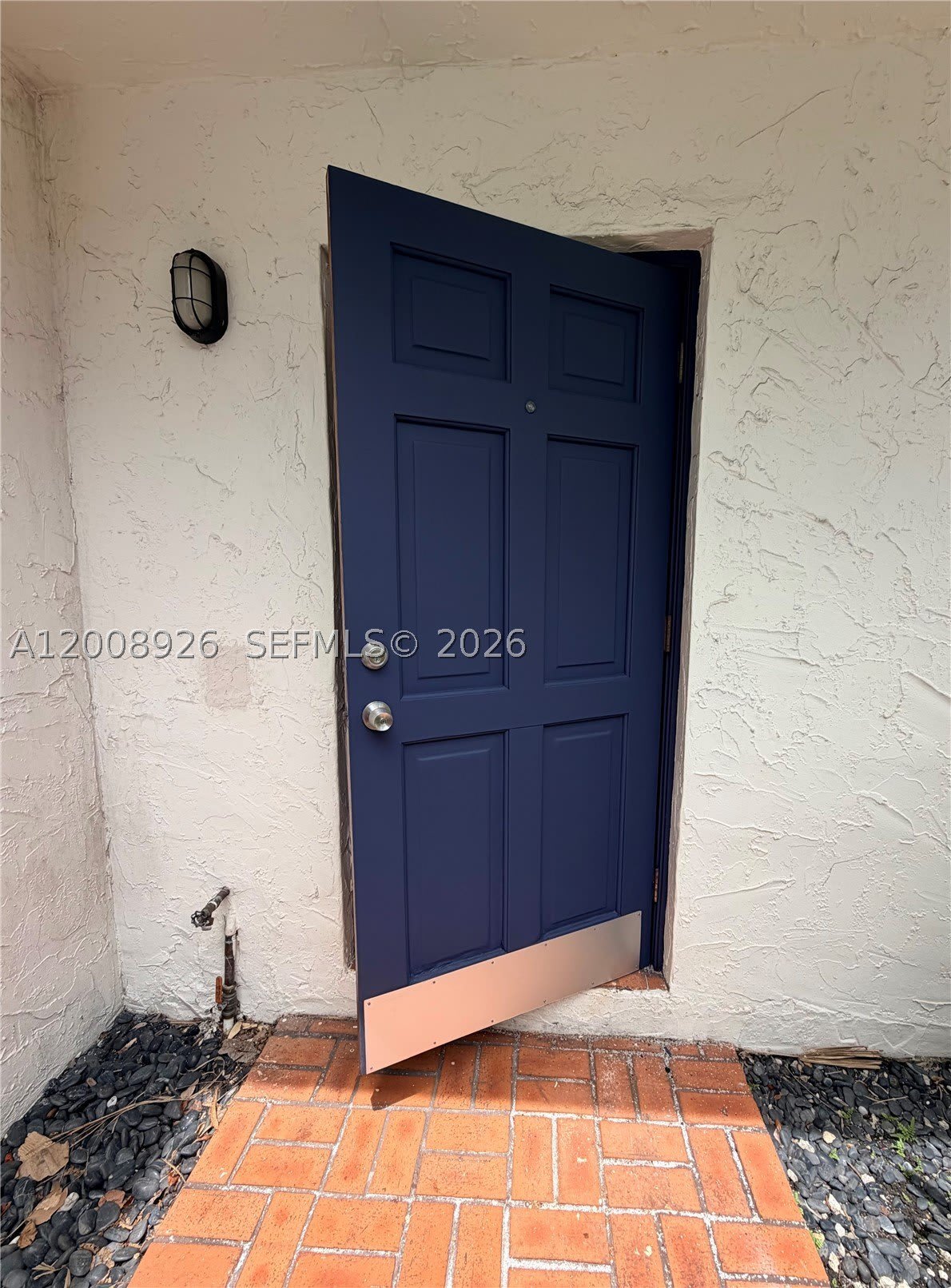 3225 Bird Ave – photo 3