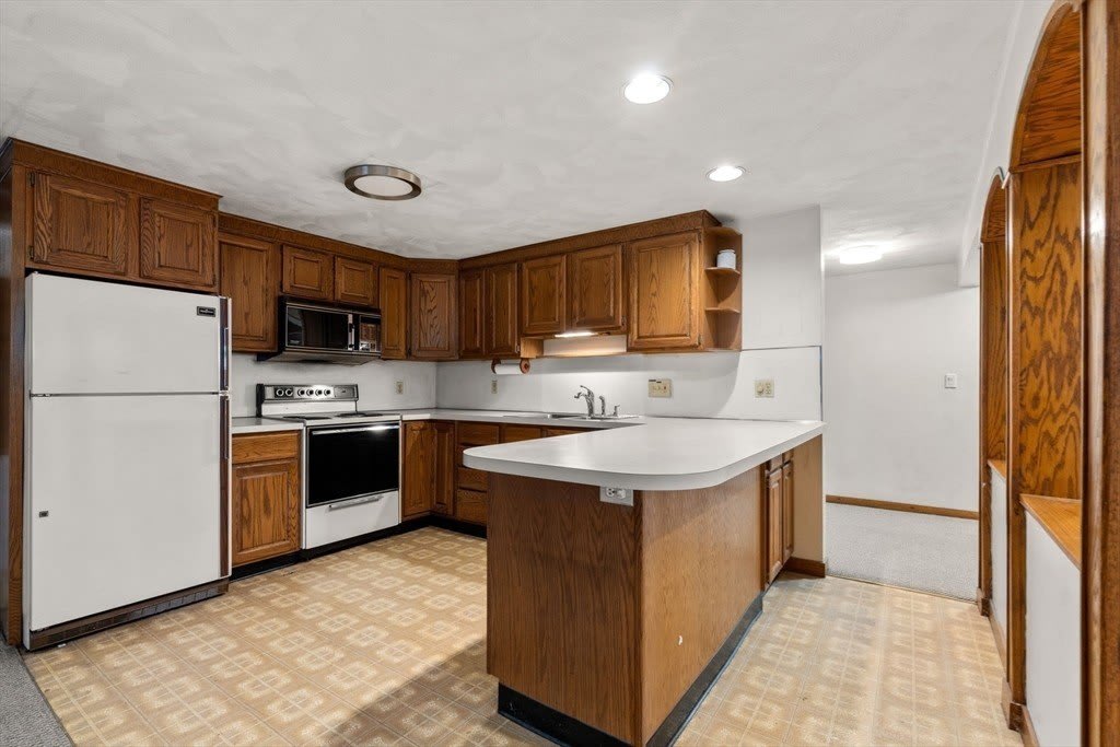 186 Linwood Ave – photo 3