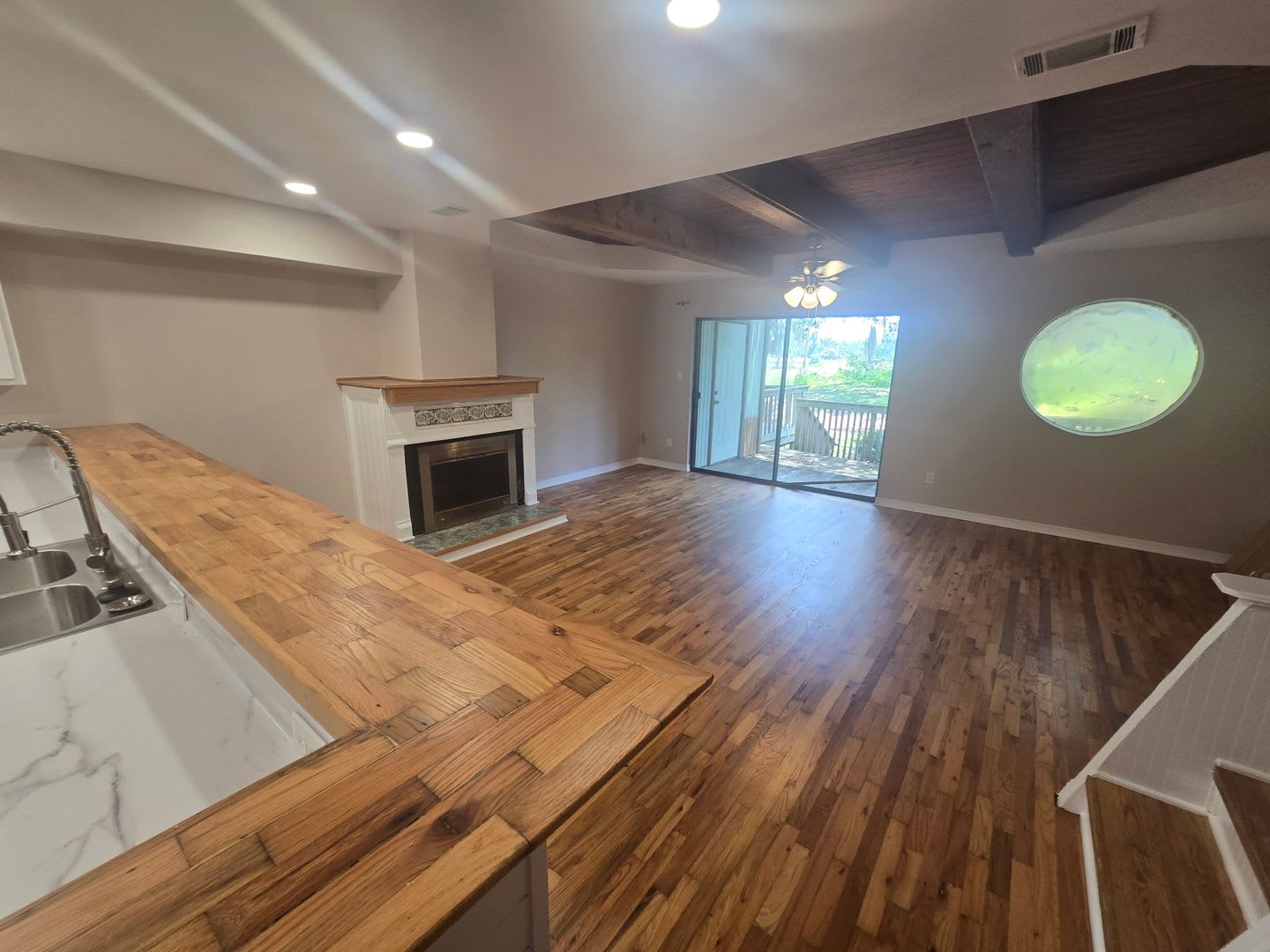 1586 Three Lantern Dr – photo 3
