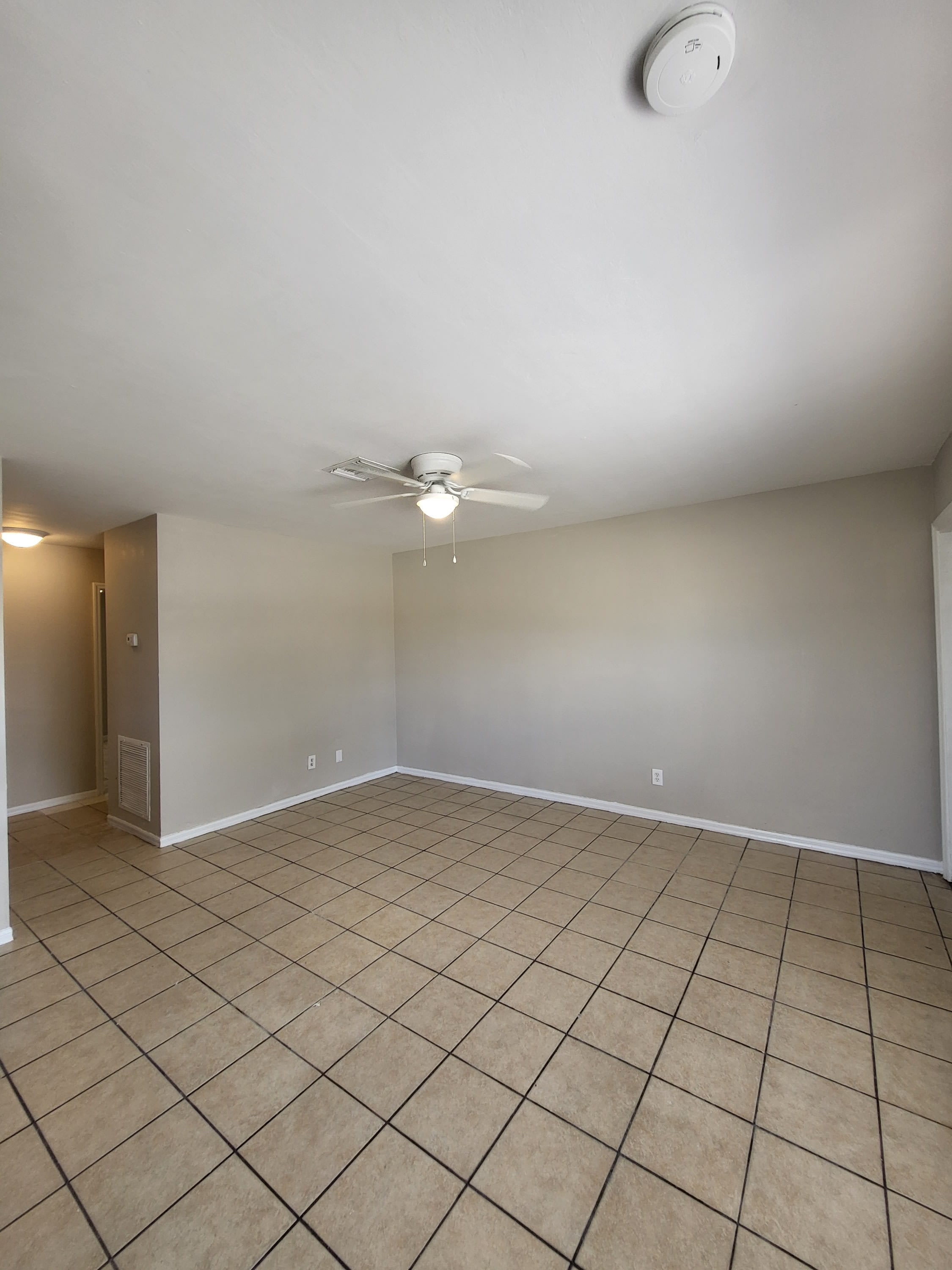 2145 Pauldo Street – photo 4