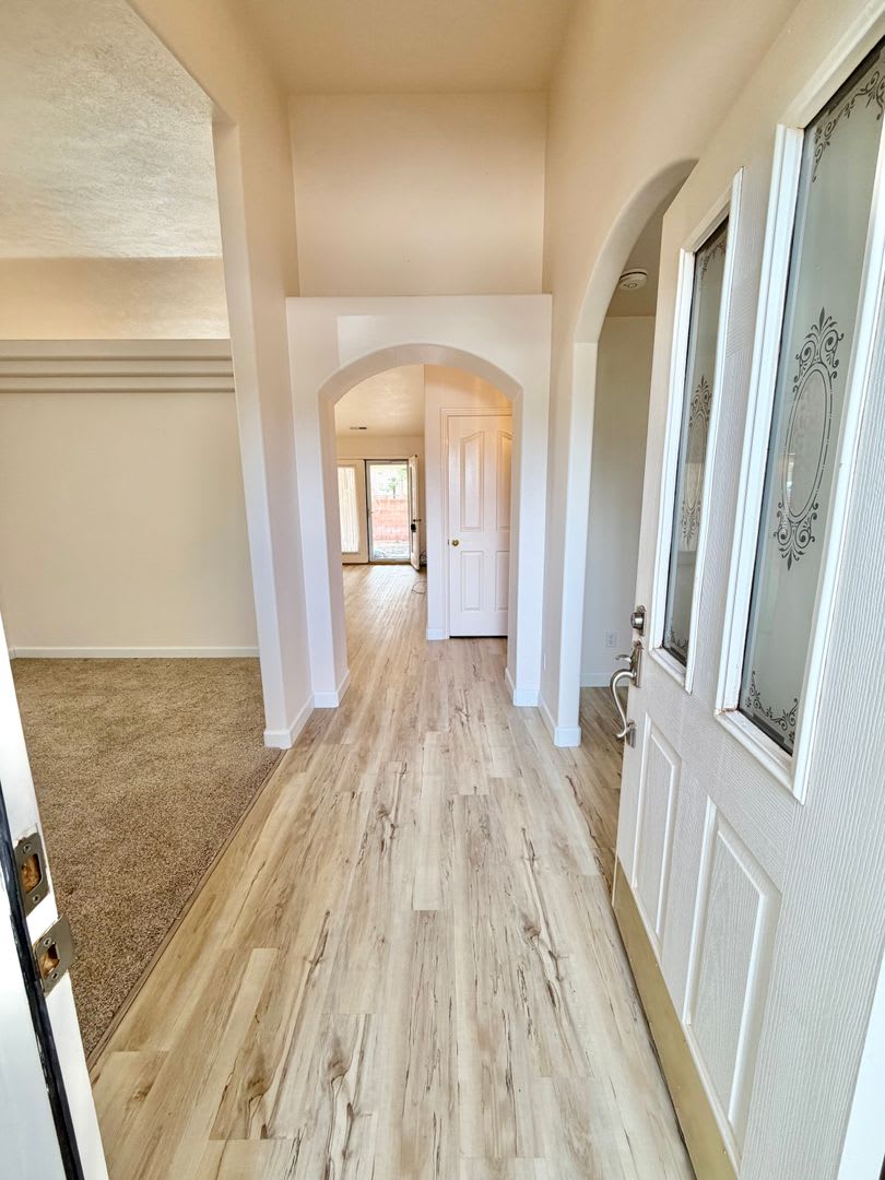 Beautiful Ivins Home!! – photo 3