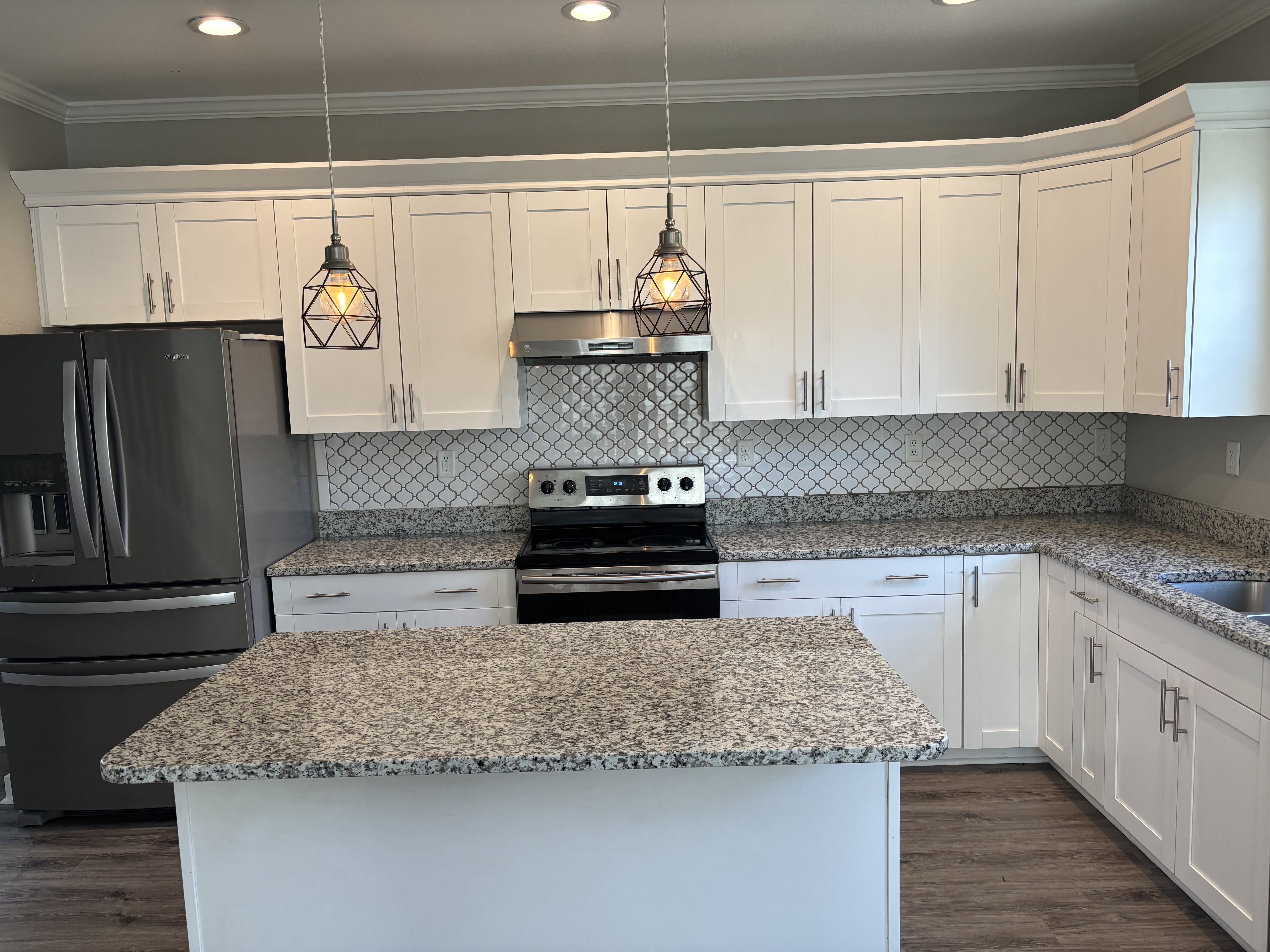 9288 Buckman Avenue – photo 2