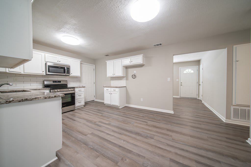 6040 Luna Drive – photo 3
