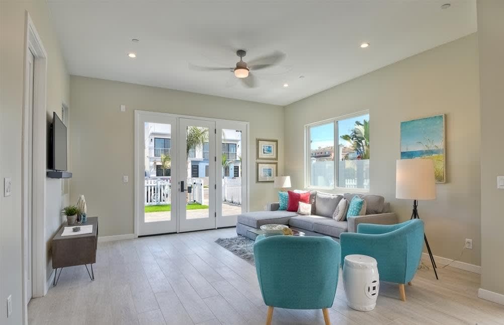 187 Daisy Ave – photo 3