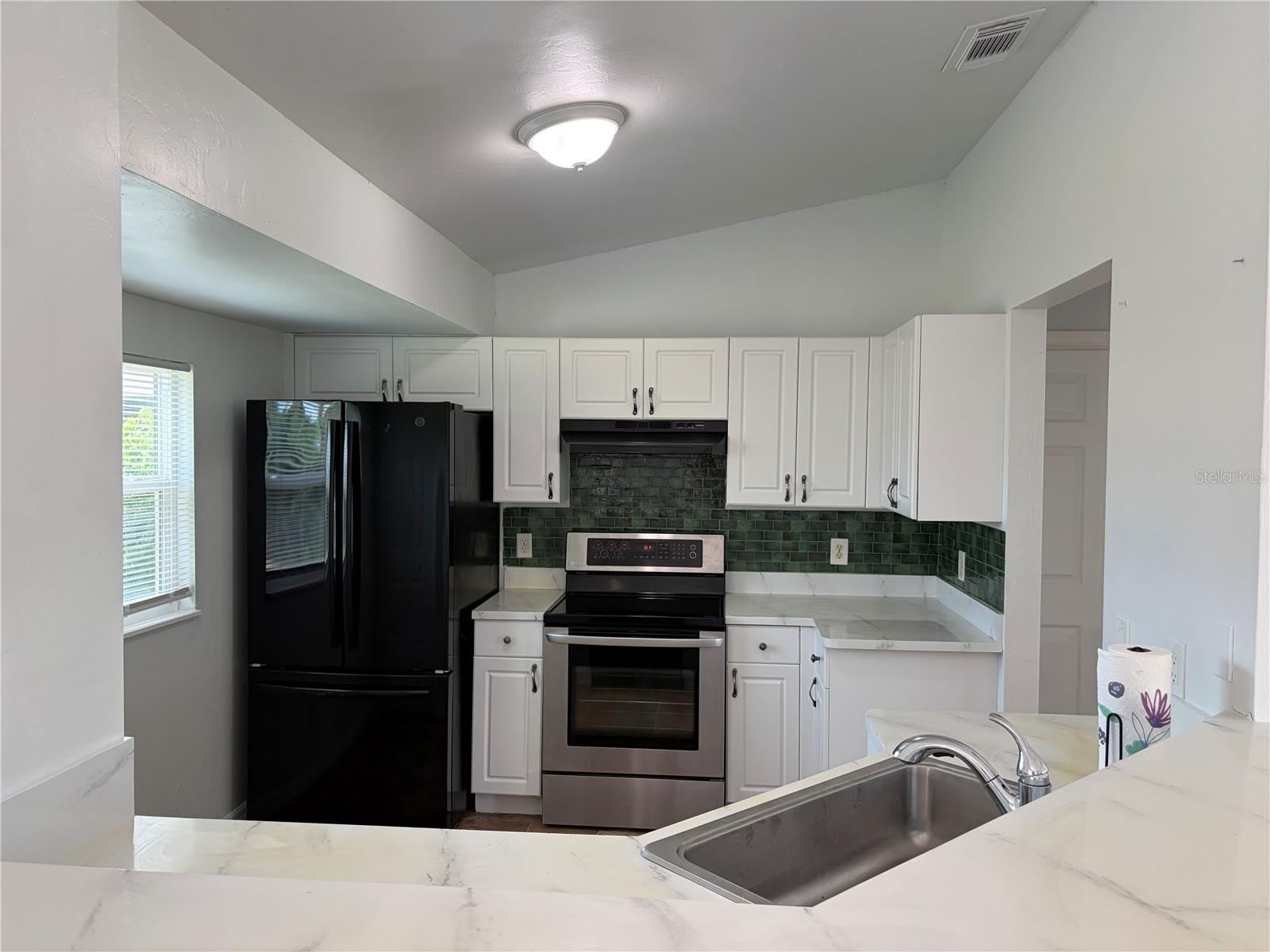 2723 YACOLT Avenue – photo 3