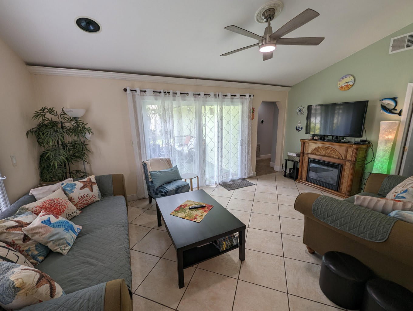 2394 Zeder Avenue – photo 1