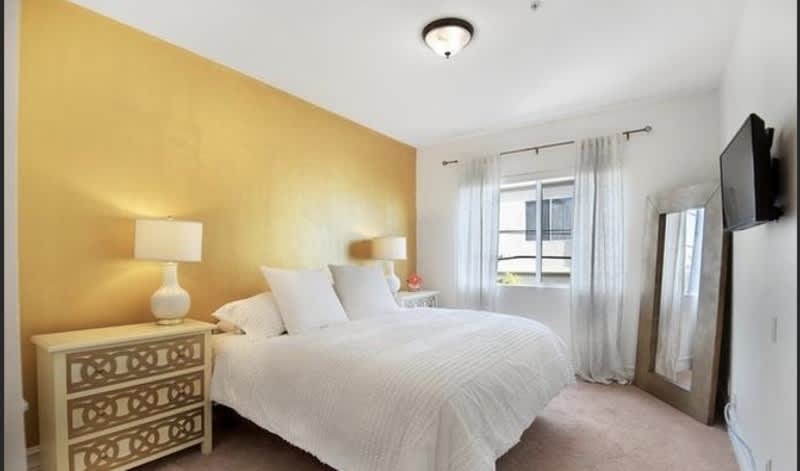 850 North Hudson Avenue 205 – photo 5