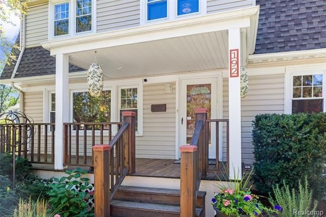 192 E Lincoln Street – photo 4