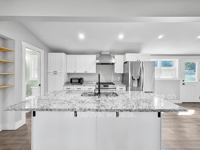 1751 Old Lafayette Rd – photo 2