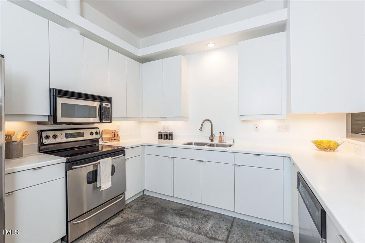 319 Fayetteville Street – photo 3