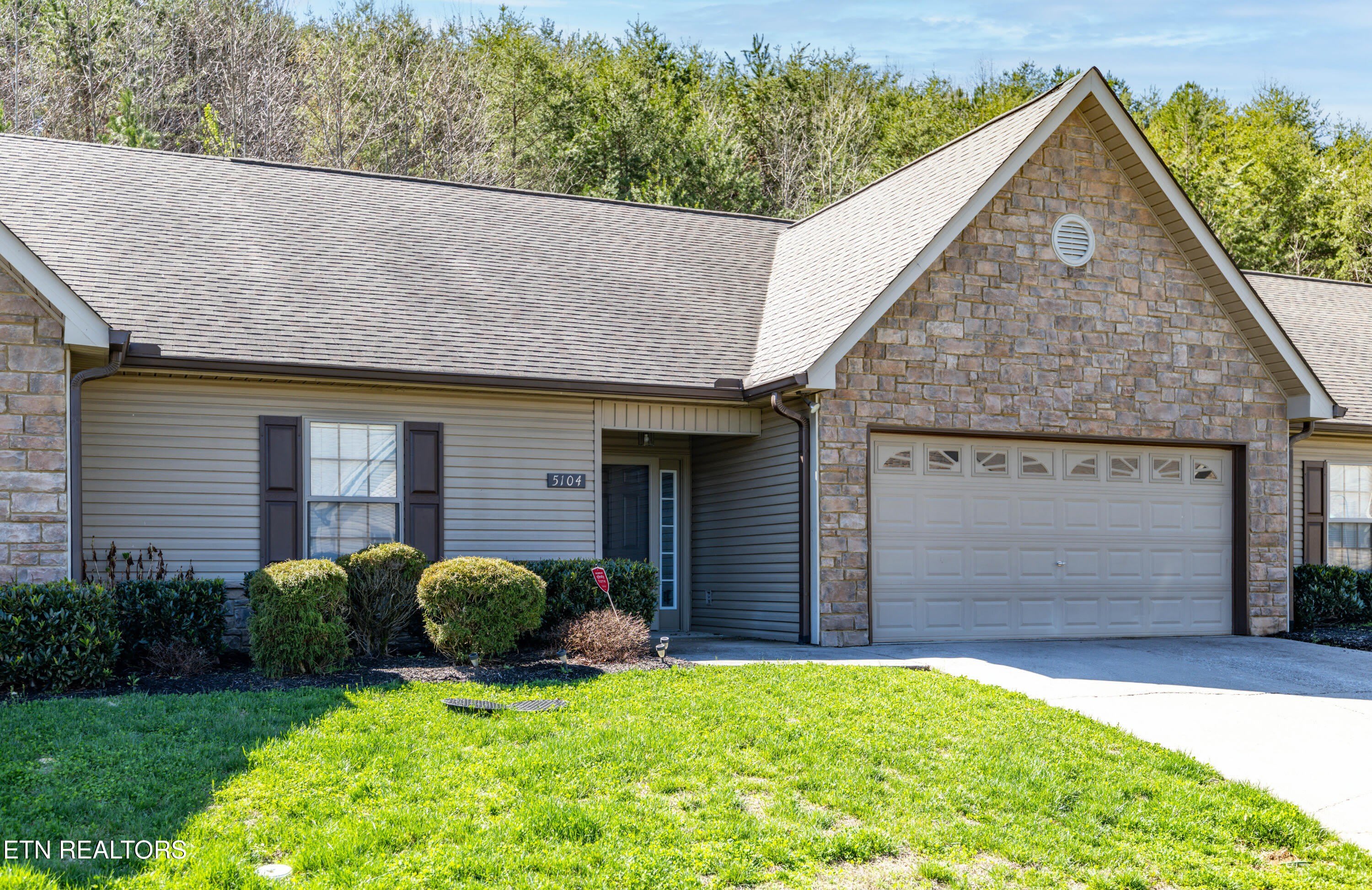 5104 Cates Bend Way – photo 4