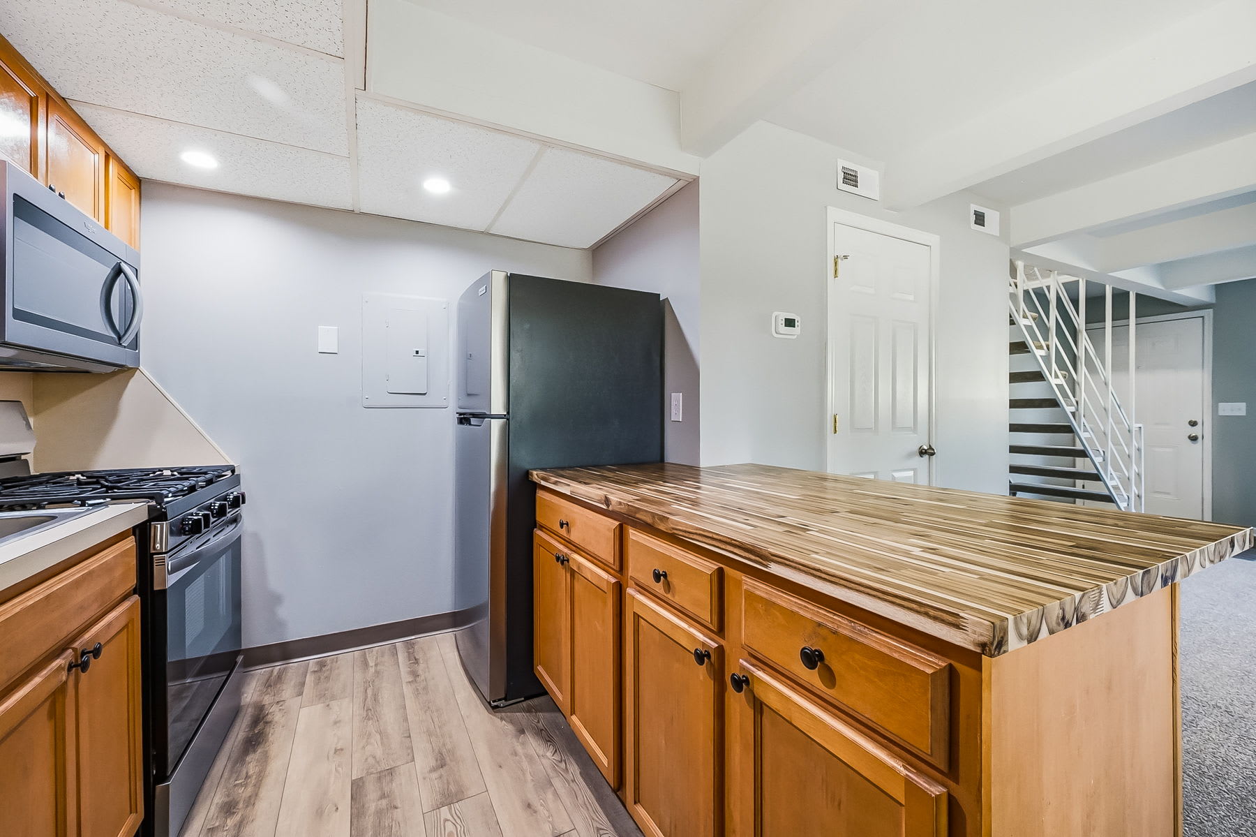 1407 Missouri Avenue – photo 5