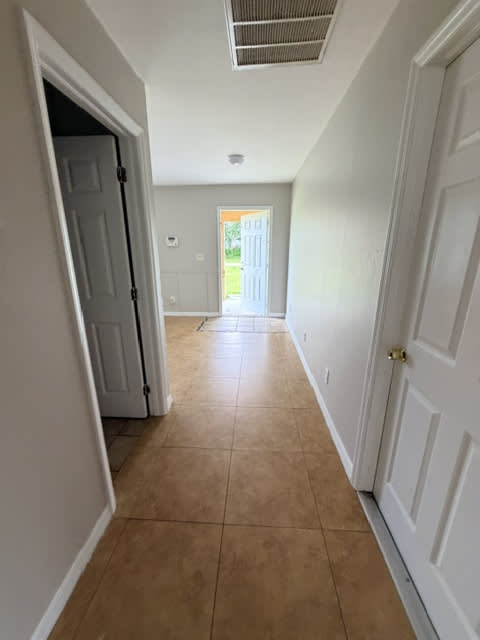 535 Meadow Rd – photo 2