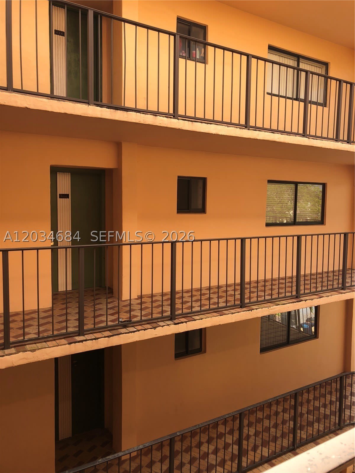 8400 SW 133rd Ave Rd – photo 3