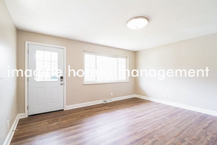 1482 Verdale Drive – photo 5