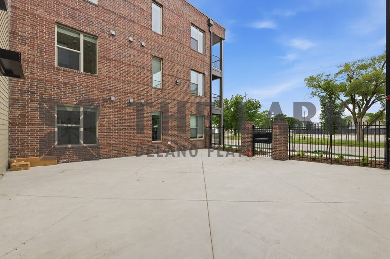 721 West Maple Street Bldg 1000 Apt 312 – photo 5