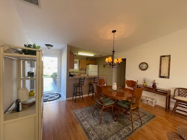 445 Corbett Dr – photo 2