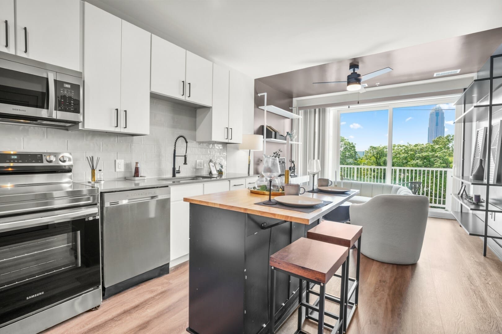 555 Boulevard – photo 5