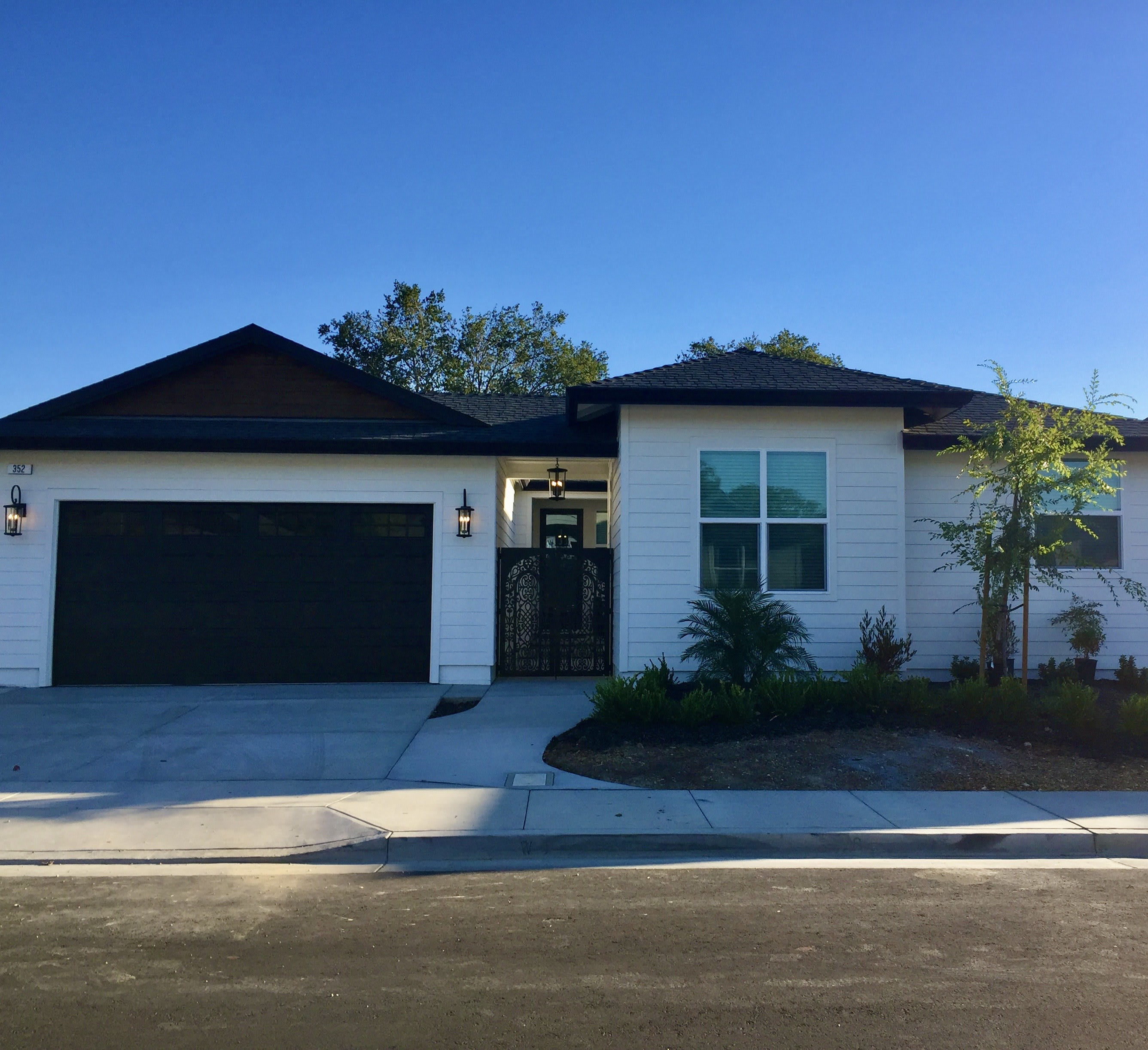 352 Graciella Drive – photo 1
