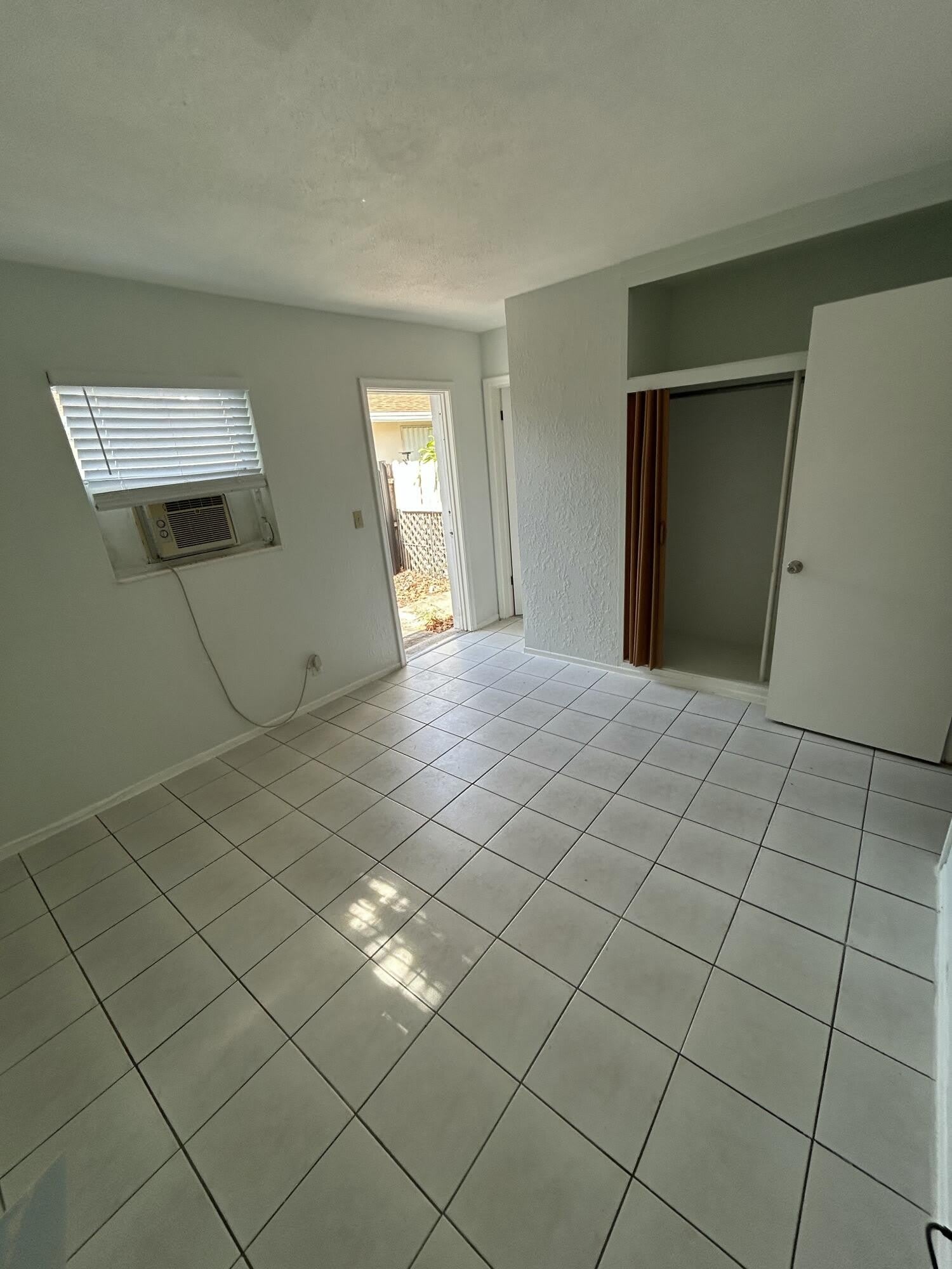 5881 NE 18th Avenue – photo 4