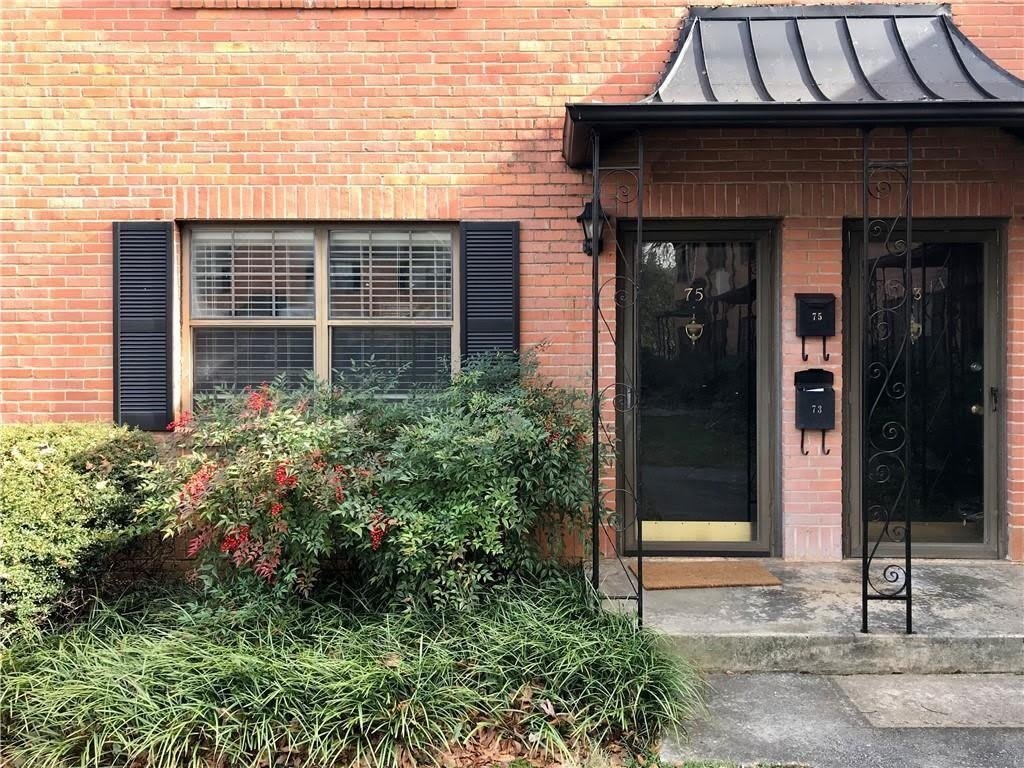 75 Roswell Court NE – photo 1