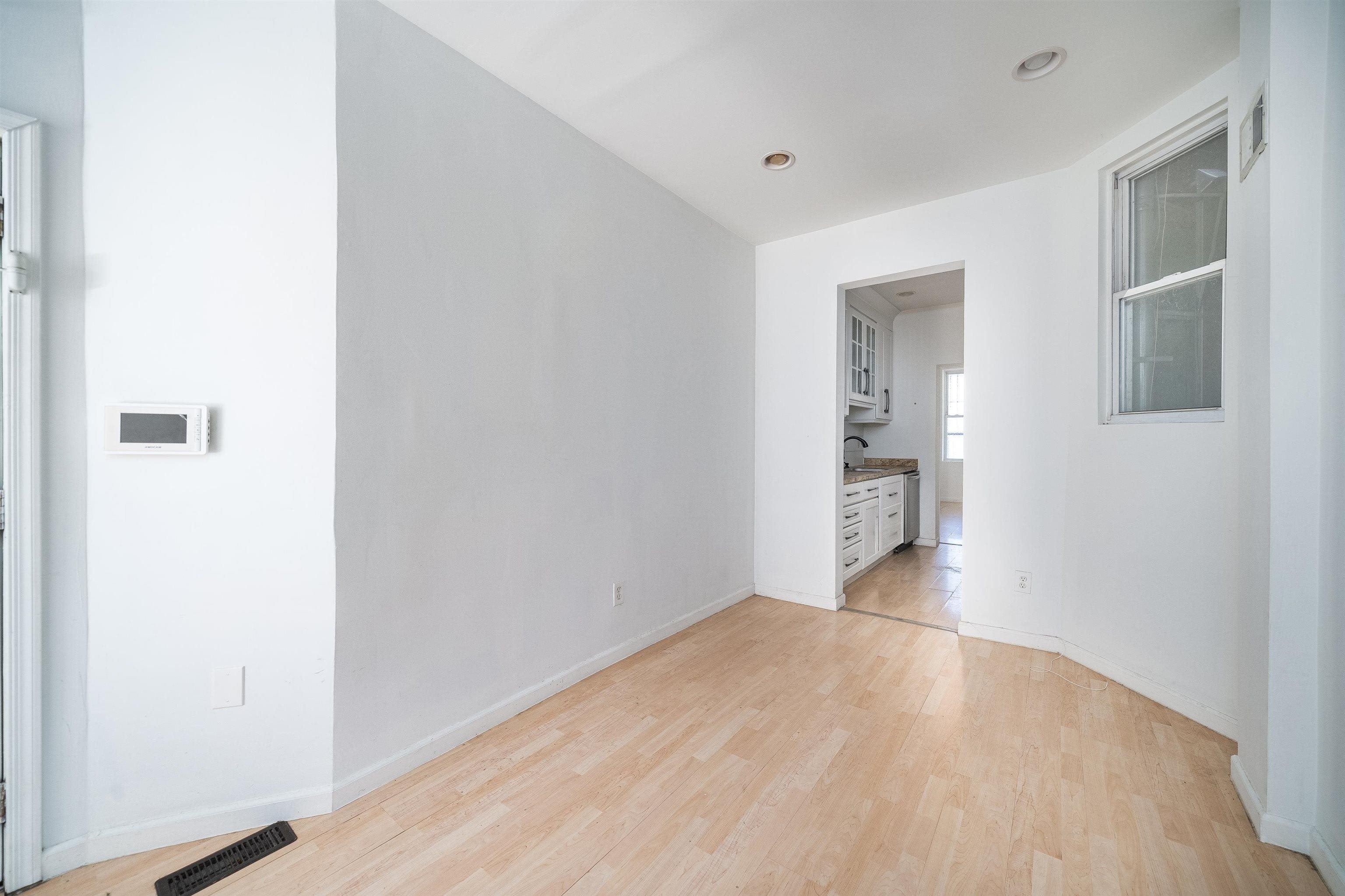 89 BOORAEM AVE – photo 5