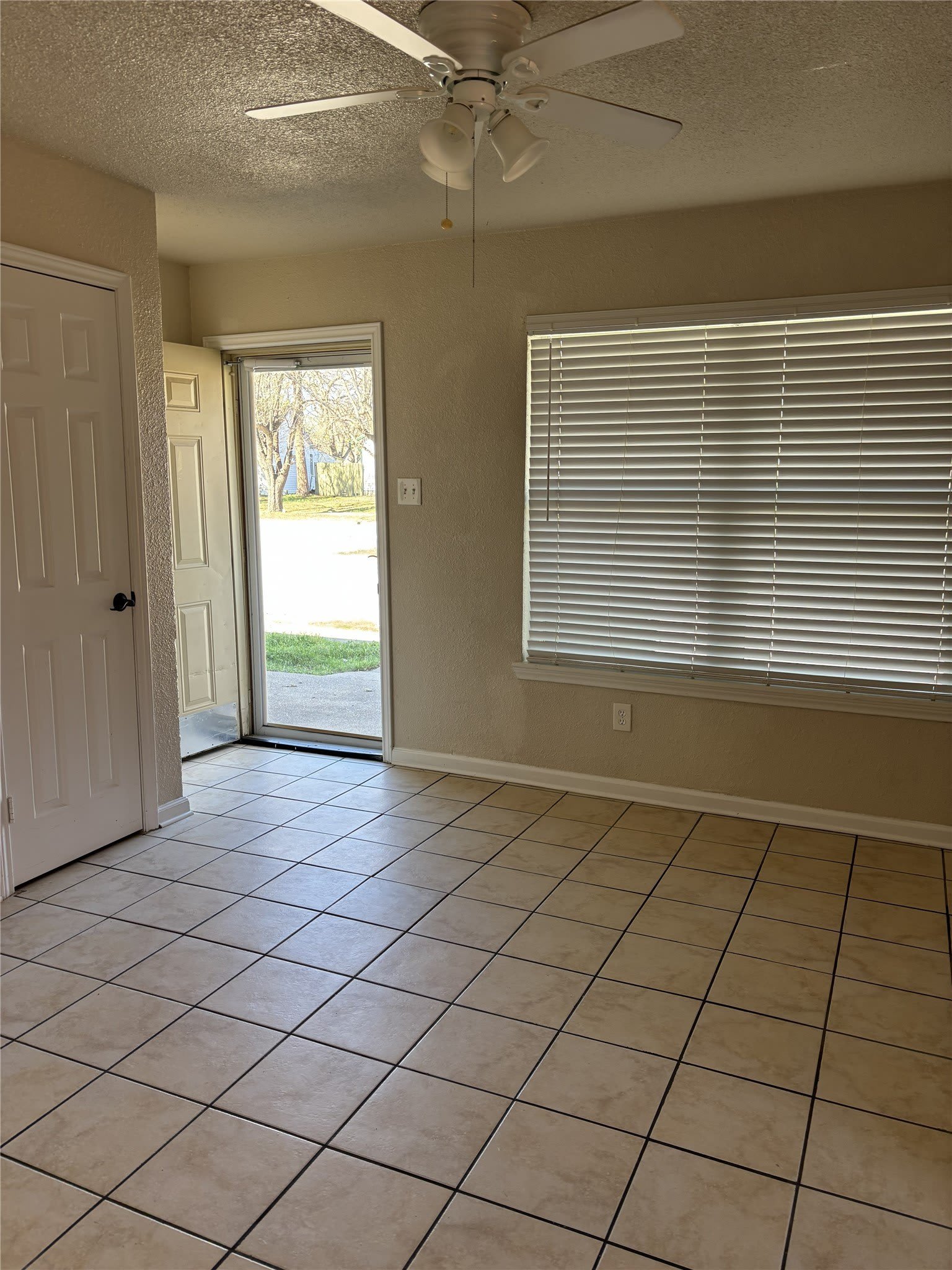 904 N Frances Street – photo 3