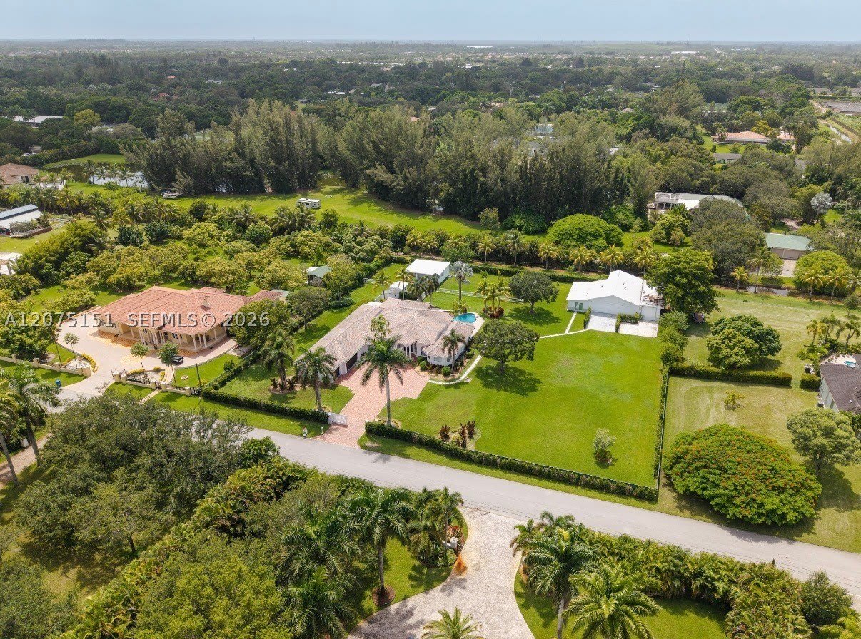 6101 SW 180th Ter – photo 2