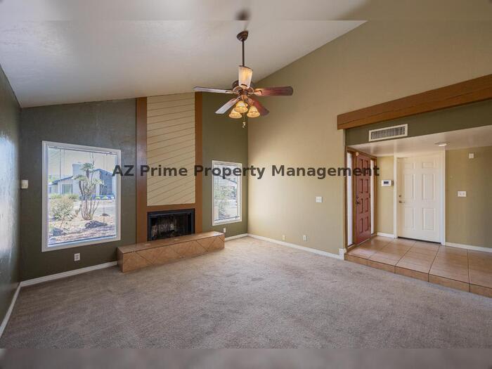 5502 East Roanoke Avenue – photo 5