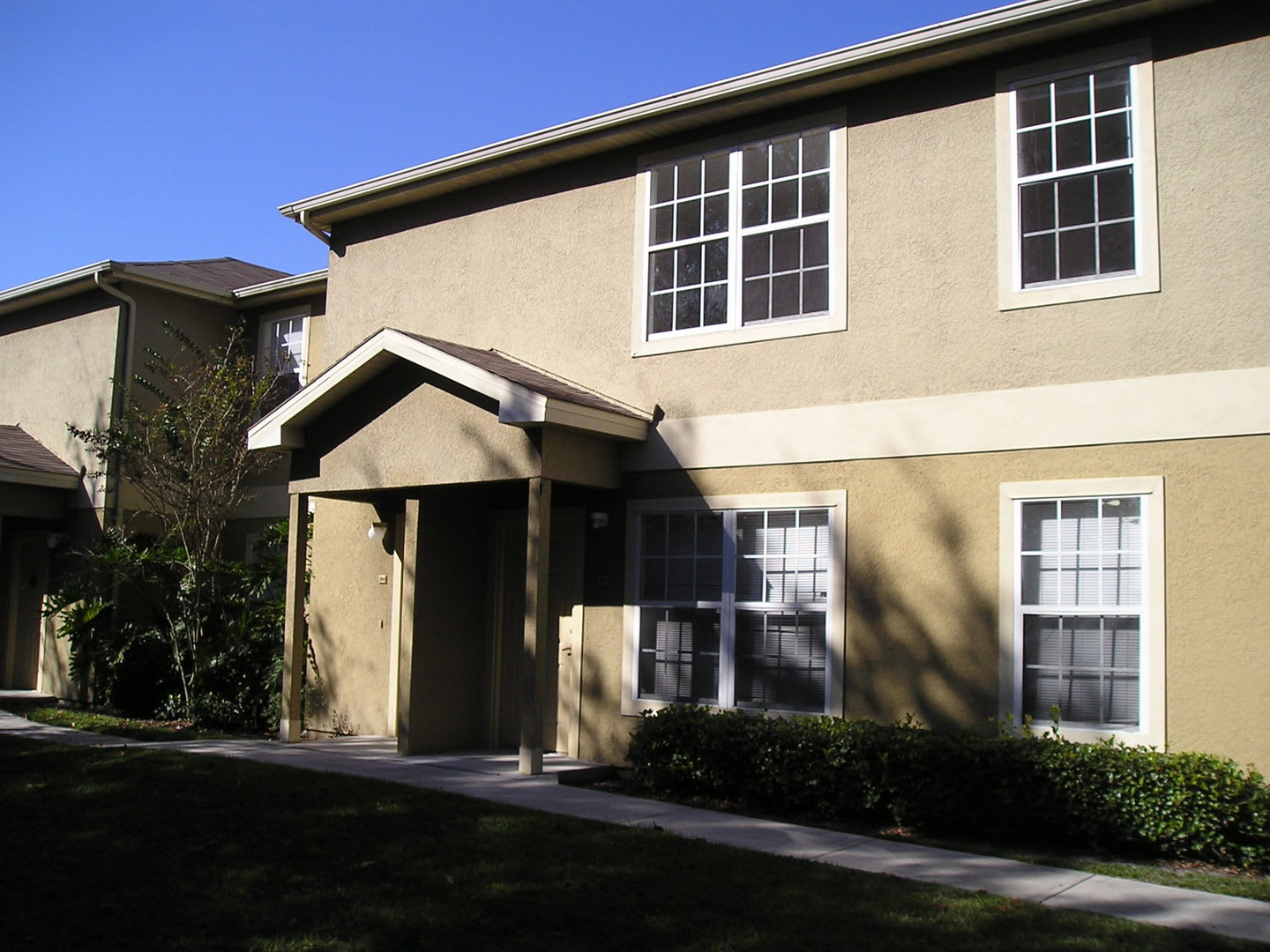 THREE BEDROOM CONDO AVAIILABLE IN BELMONT – photo 1