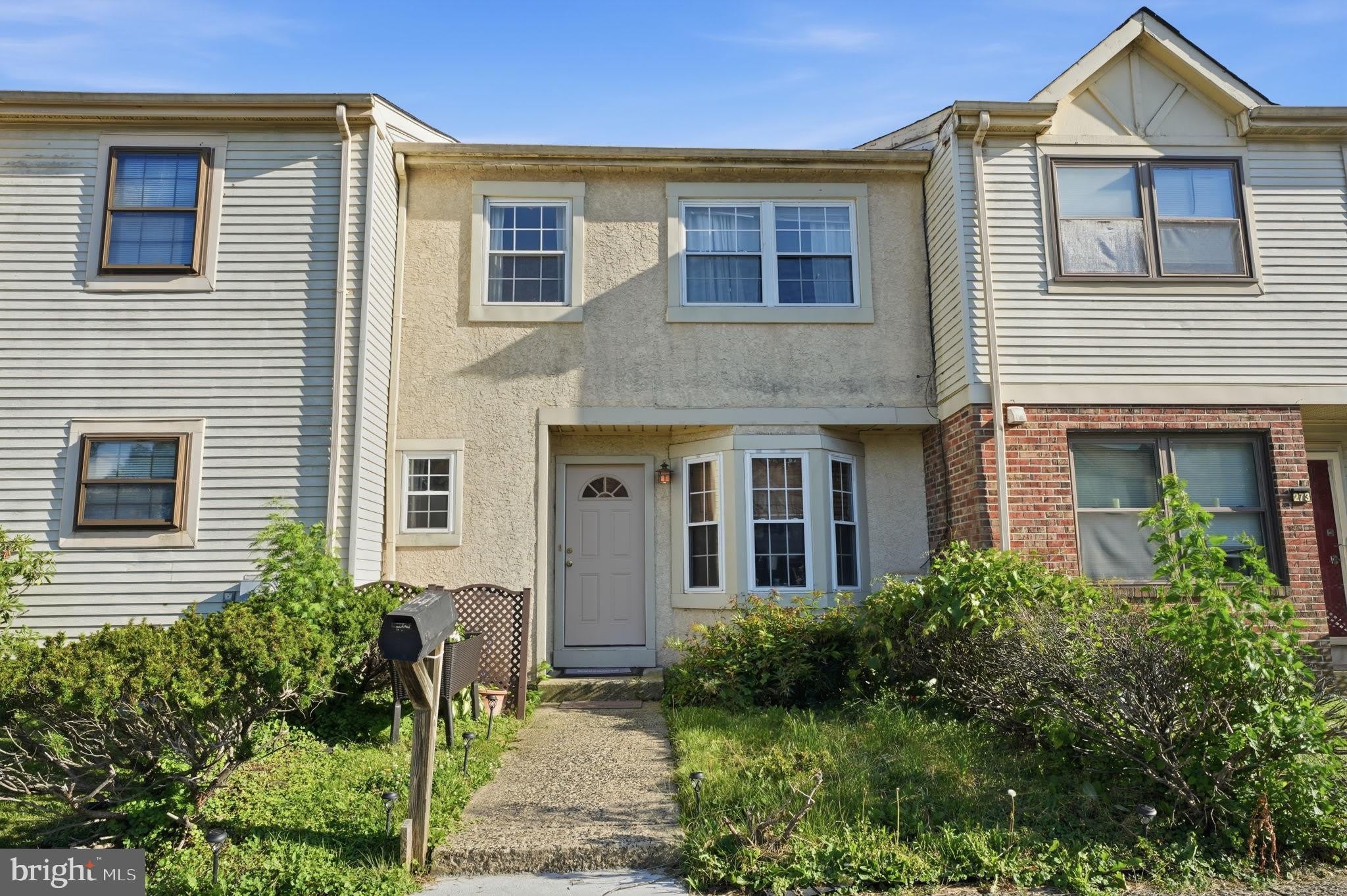 272 HUDSON Court – photo 3