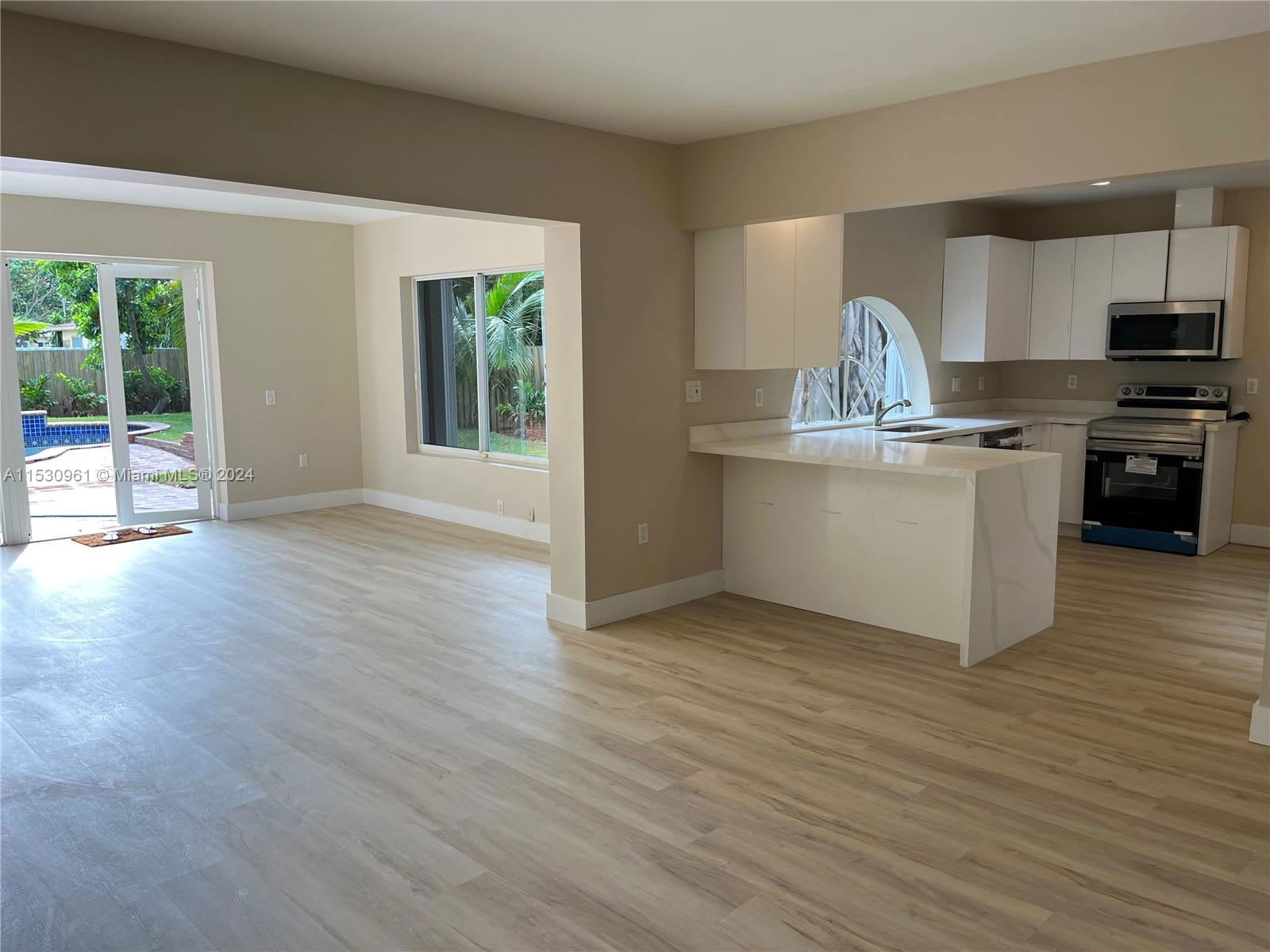 550 Northeast 174th Street – photo 3
