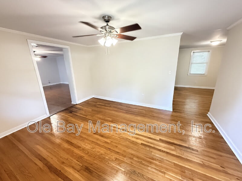 4650 Rosewood Dr – photo 3
