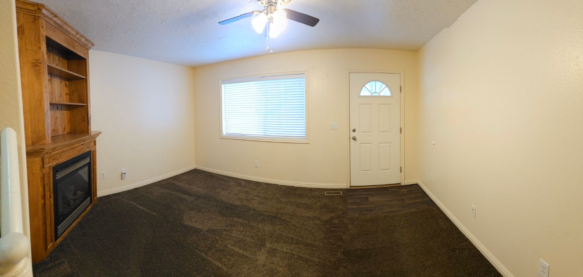 2 bed, 1.5 bath townhome in The Meadows – photo 4