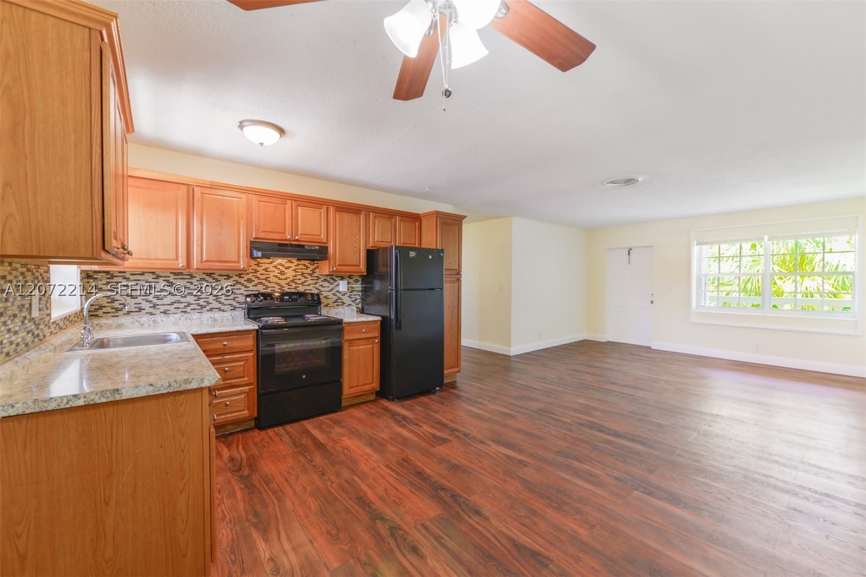 5420 NE 22nd Ter – photo 4
