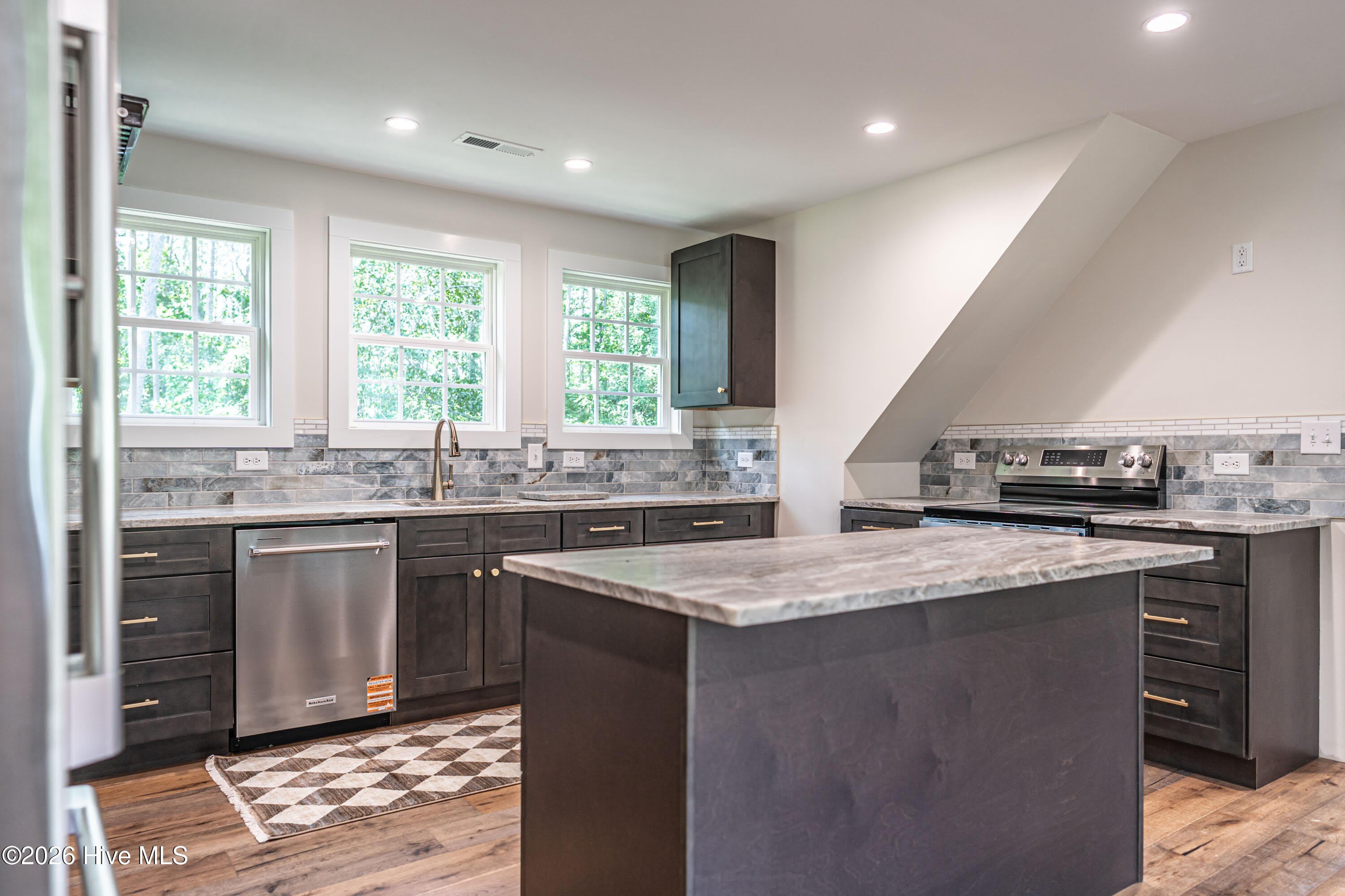 445 Brinkley Road – photo 4