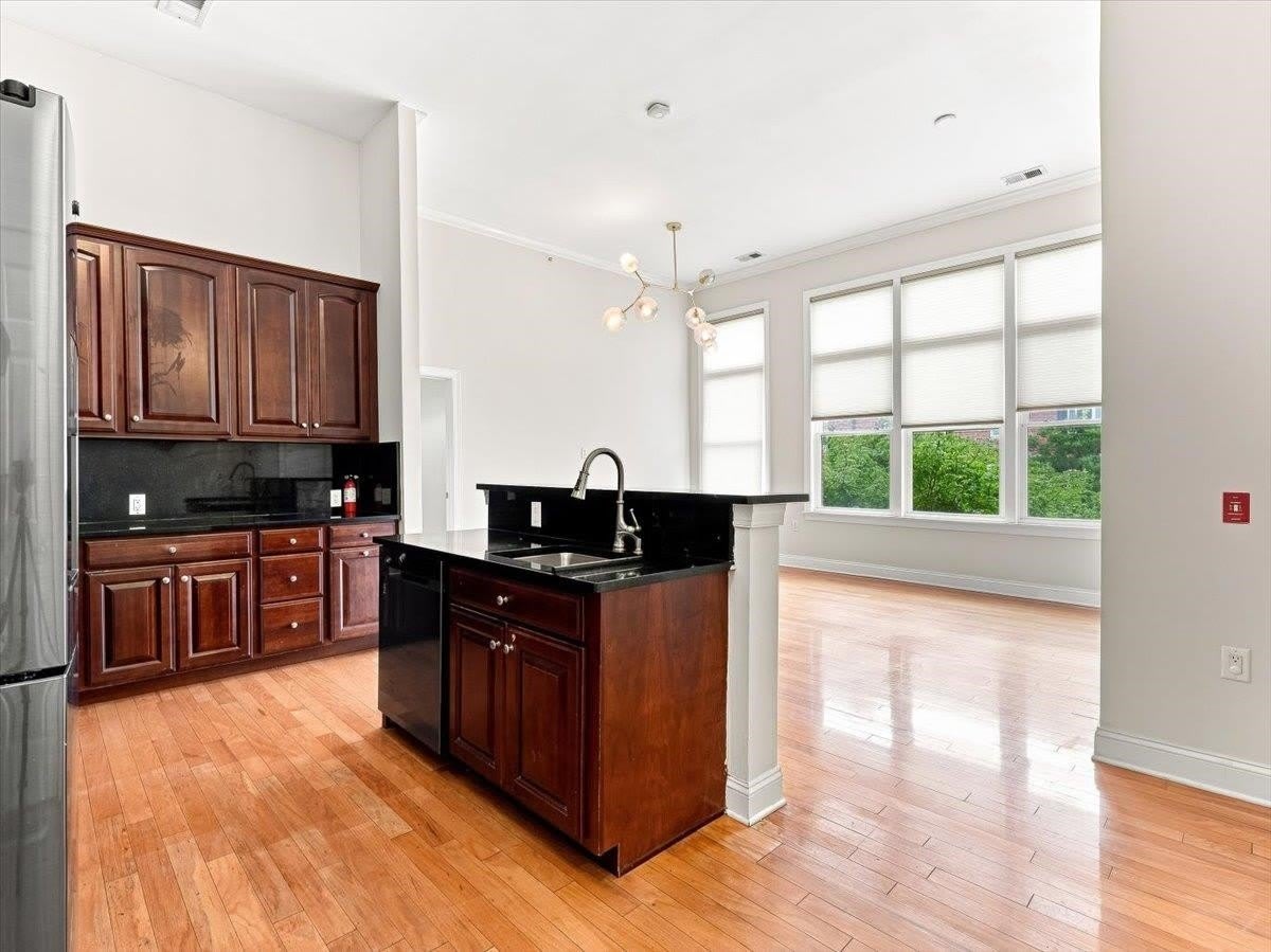 126 DUDLEY ST – photo 4